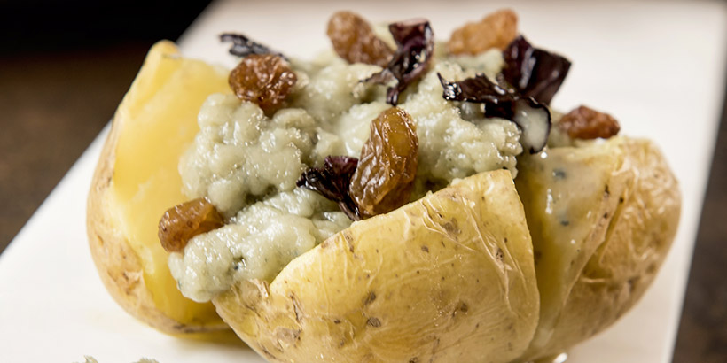 Charred potato en papillote with Rosso Imperiale fonduta,
